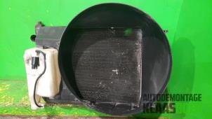 Usagé Radiateur d'eau Dodge Ram 3500 Standard Cab (DR/DH/D1/DC/DM) 5.7 V8 Hemi 1500 4x2 Prix € 275,00 Règlement à la marge proposé par Autodemontage Klaas Boer
