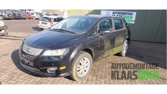 Używane Reflektor lewy BYD E6 Cena € 100,00 Procedura marży oferowane przez Autodemontage Klaas Boer