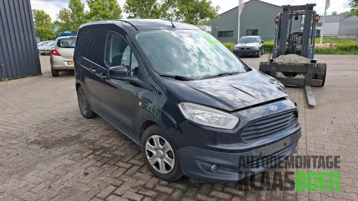 Używane Reflektor prawy Ford Transit Courier 1.5 TDCi 75 Cena € 175,00 Procedura marży oferowane przez Autodemontage Klaas Boer