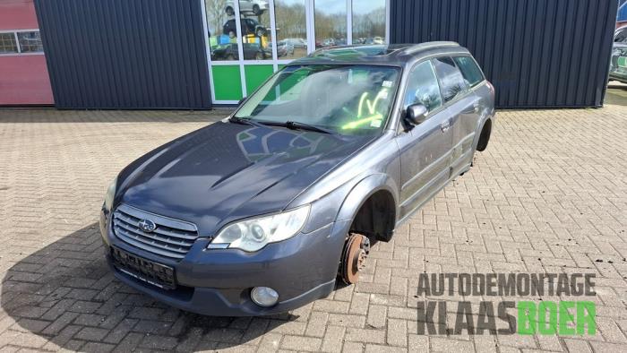 Używane Maska Ford Mondeo I 1.8 TD Cena € 120,00 Procedura marży oferowane przez Autodemontage Klaas Boer
