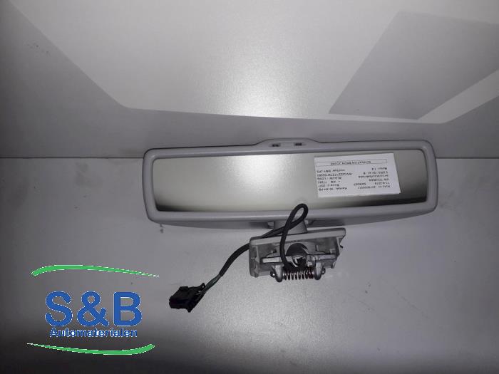 Rear view mirror from a Volkswagen Touran (1T1/T2) 1.4 16V TSI 140 2007