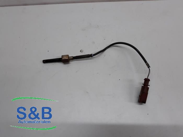 Usagé Sensor température d’échappement Volkswagen Crafter 2.5 TDI 30/32/35/46/50 Prix € 50,00 Règlement à la marge proposé par Schaap & Bron