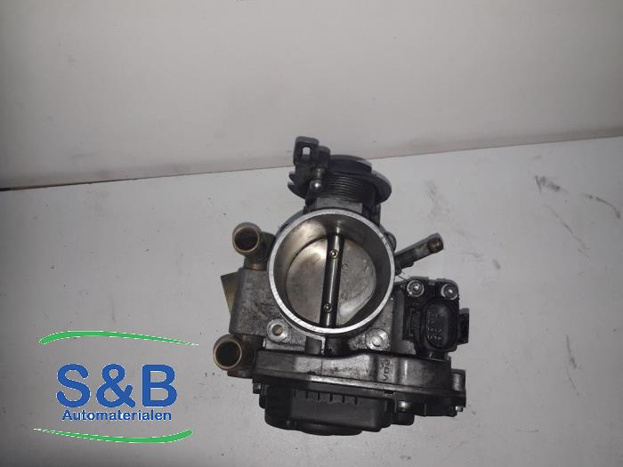 Gebrauchte Drosselklappengehäuse Volkswagen Passat Variant (3B5) 1.6 Preis € 90,00 Margenregelung angeboten von Schaap & Bron