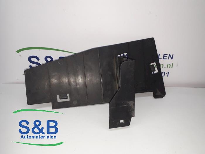 Begagnade Lufttratt Volkswagen Crafter 2.5 TDI 30/32/35/46/50 Pris € 7,50 Marginaltabell erbjuds av Schaap & Bron