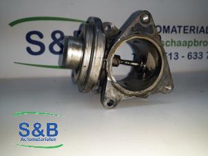 Used EGR valve Volkswagen Passat Variant (3C5) 1.9 TDI Price € 40,00 Margin scheme offered by Schaap & Bron