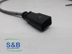 Auspuff Temperatursensor van een Volkswagen Golf Sportsvan (AUVS) 2.0 TDI 150 16V 2015