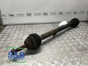 Used Front drive shaft, right Volkswagen Polo III (6N1) 1.4i 60 Price € 40,00 Margin scheme offered by Schaap & Bron