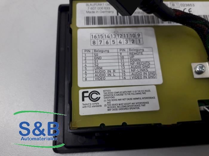 On-board computer controller from a Volkswagen Touran (1T1/T2) 2.0 TDI 16V 140 2006