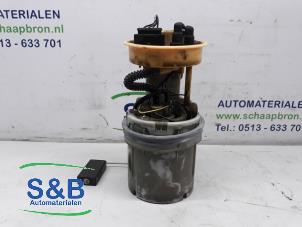 Używane Elektryczna pompa paliwa Volkswagen Polo IV (9N1/2/3) 1.4 TDI 70 Cena € 50,00 Procedura marży oferowane przez Schaap & Bron