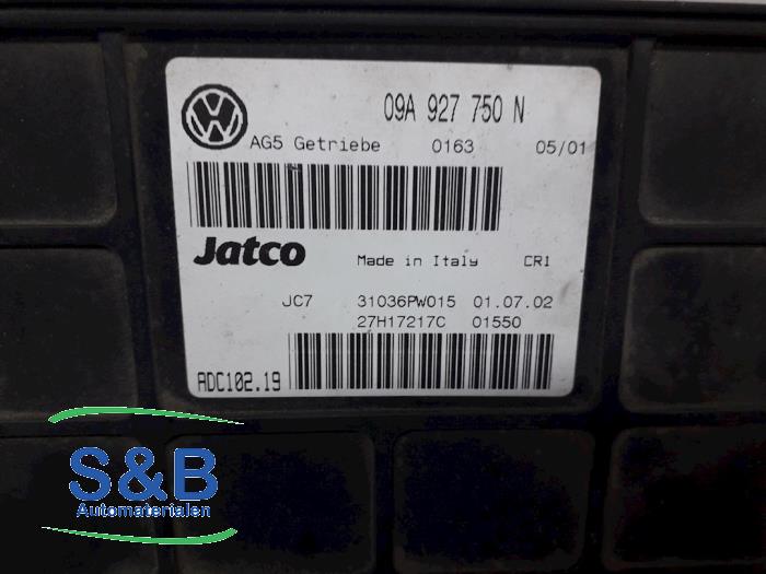 Ordinateur réservoir automatique d'un Volkswagen Golf IV (1J1) 1.9 TDI 100 2002