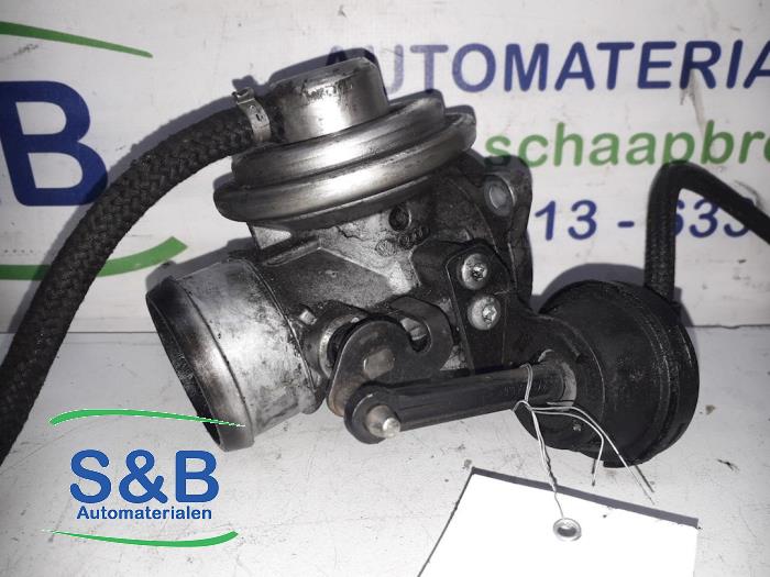 Gebrauchte AGR Ventil Volkswagen Passat Variant (3B5) 1.9 TDI 115 Preis € 70,00 Margenregelung angeboten von Schaap & Bron