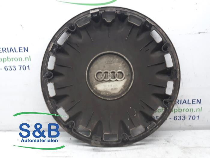 Wheel cover (spare) from a Audi A4 Avant (B5) 1.6 1995