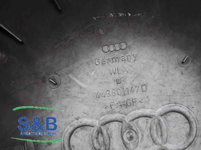 Używane Kolpak Audi Allroad (C5) Cena € 10,00 Procedura marży oferowane przez Schaap & Bron