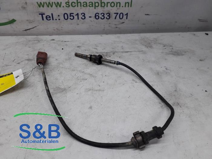 Usagé Sensor température d’échappement Volkswagen Passat Variant (3C5) 2.0 TDI 16V 170 Prix € 30,00 Règlement à la marge proposé par Schaap & Bron