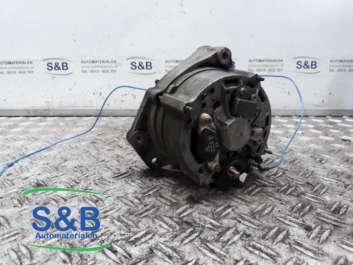 Usagé Dynamo Audi 80 (B3) 1.8 S Prix € 70,00 Règlement à la marge proposé par Schaap & Bron