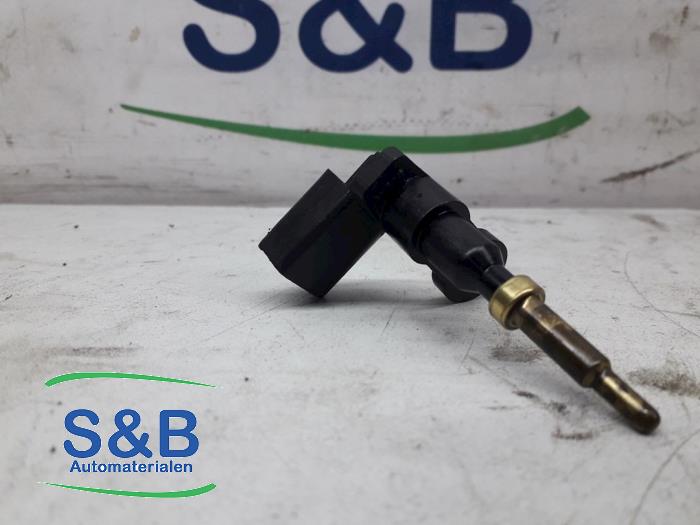 Used Radiator temperature sensor Volkswagen Golf VI Cabrio (1K) 2.0 TDI 16V Price € 15,00 Margin scheme offered by Schaap & Bron