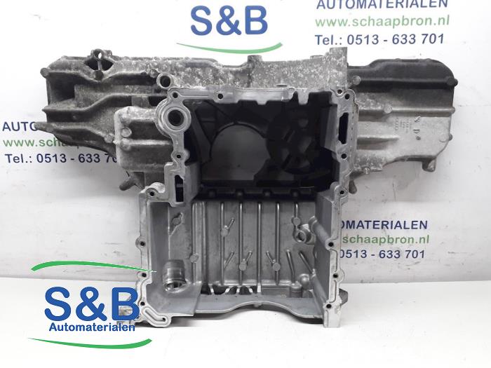 Usagé Couvercle carter Audi A4 (B7) 3.0 TDI V6 24V Prix € 200,00 Règlement à la marge proposé par Schaap & Bron
