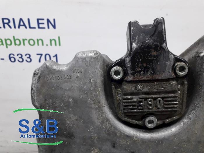 Ölwanne van een Audi A4 (B7) 2.0 TDI 16V 2005