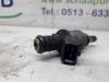 Injektor (Benzineinspritzung) van een Volkswagen Golf IV 4Motion (1J1) 1.8 20V 2003