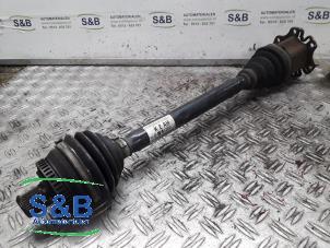Usagé Cardan droit (transmission) Audi A4 (B6) 2.0 20V Prix € 125,00 Règlement à la marge proposé par Schaap & Bron
