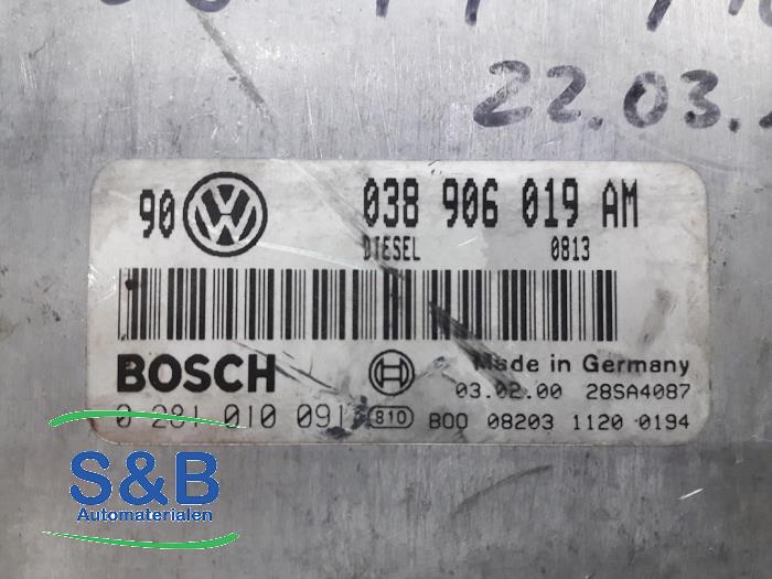 Ordinateur gestion moteur d'un Volkswagen Bora (1J2) 1.9 TDI 115 2000