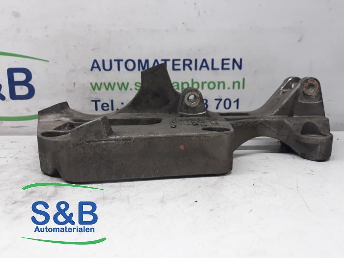Engine mounts with engine code BUD stock | ProxyParts.com