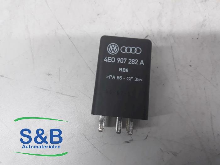 Glow plug relay Volkswagen Touareg 3.0 TDI V6 24V 4E0907282A