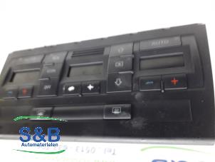 Usados Control de pantalla de climatización Audi A4 (B7) 2.0 TFSI 20V Precio € 125,00 Norma de margen ofrecido por Schaap & Bron