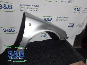 Gebrauchte Kotflügel rechts vorne Skoda Superb (3U4) 1.9 TDI 105 PD Preis € 70,00 Margenregelung angeboten von Schaap & Bron