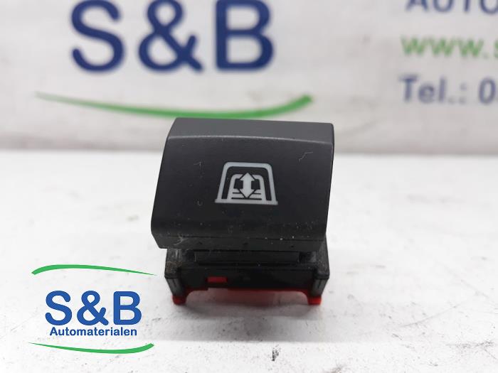 Usados Interruptor Audi TT Roadster (8J9) 1.8 TFSI 16V Precio € 29,99 Norma de margen ofrecido por Schaap & Bron