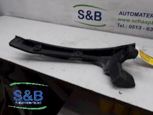 Used Rear bumper bracket, left Audi TT (8J3) Price € 5,00 Margin scheme offered by Schaap & Bron