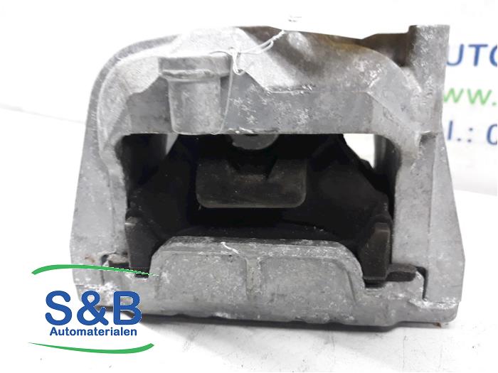 Used Engine mount Skoda Octavia Price € 40,00 Margin scheme offered by Schaap & Bron