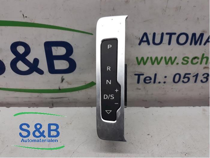 Begagnade Innerdisplay Audi A3 Sportback (8VA/8VF) 1.4 16V g-tron Pris € 20,00 Marginaltabell erbjuds av Schaap & Bron