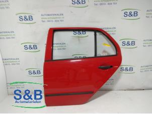 Used Rear door 4-door, left Skoda Fabia (6Y2) 1.2 Price € 99,00 Margin scheme offered by Schaap & Bron