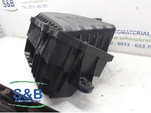 Usados Cuerpo de filtro de aire Volkswagen Touran (5T1) 2.0 TDI 150 Precio € 50,00 Norma de margen ofrecido por Schaap & Bron