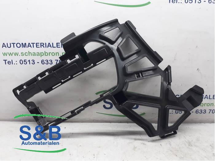 Front bumper bracket, right from a Volkswagen Touran (5T1)  2016