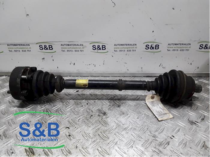 Front drive shaft, left from a Audi Cabrio (B4) 2.3 E 1992