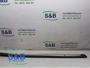 Usados Placa del desgaste del travesaño de la puerta izquierda Audi A3 (8P1) 2.0 16V FSI Precio € 30,00 Norma de margen ofrecido por Schaap & Bron