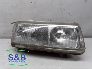 Used Headlight, right Volkswagen Passat (35I) 1.8i Price € 60,00 Margin scheme offered by Schaap & Bron
