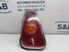 Taillight, left from a Mini Mini One/Cooper (R50), 2001 / 2007 1.6 16V Cooper, Hatchback, Petrol, 1.598cc, 85kW (116pk), FWD, W10B16A, 2001-06 / 2006-09, RC31; RC32; RC33 2003
