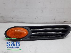Used Indicator, left BMW Mini One/Cooper (R50) 1.6 16V Cooper Price € 10,00 Margin scheme offered by Schaap & Bron