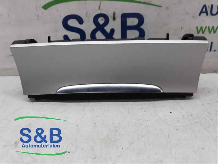 Begagnade Askkopp, fram Volkswagen Passat (362) 1.6 TDI 16V Bluemotion Pris € 25,00 Marginaltabell erbjuds av Schaap & Bron