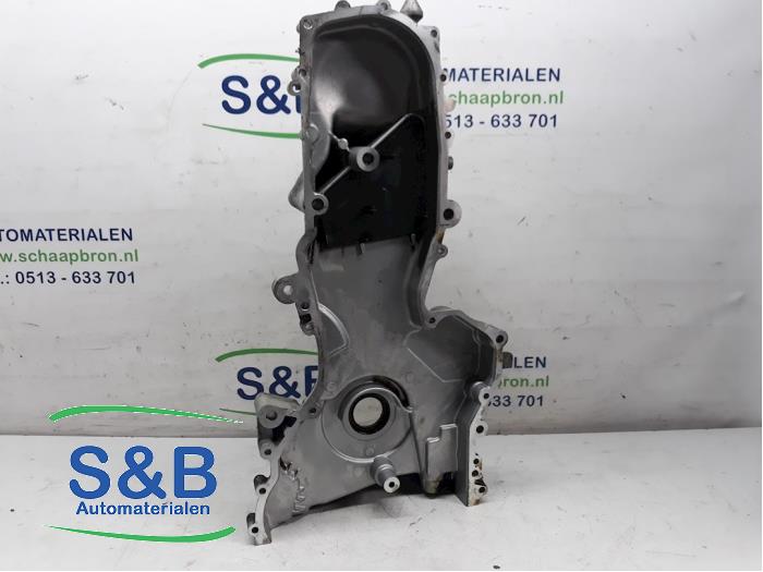 Timing cover from a Volkswagen Polo IV (9N1/2/3) 1.2 2006