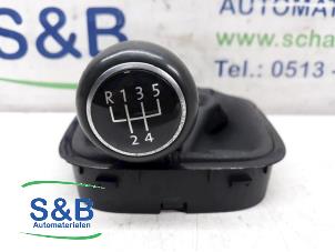 Usados Botón de palanca Volkswagen Polo V (6R) 1.2 12V BlueMotion Technology Precio € 25,00 Norma de margen ofrecido por Schaap & Bron