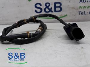 Sonde lambda d'un Volkswagen Transporter T5 2.5 TDi 2008