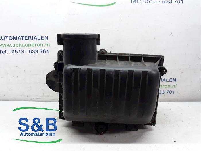 Begagnade Luftfilterhus Volkswagen Sharan (7M8/M9/M6) 2.8 V6 24V 4Motion Pris € 50,00 Marginaltabell erbjuds av Schaap & Bron