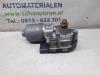 Front wiper motor from a Seat Toledo (5P2) 1.9 TDI 2007