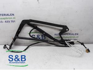 Gebrauchte Scharnier Heckklappe Volkswagen Eos (1F7/F8) 2.0 FSI 16V Preis € 65,00 Margenregelung angeboten von Schaap & Bron
