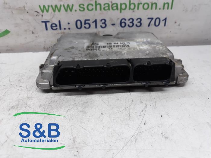 Engine management computer from a Volkswagen Passat (3B2) 1.9 TDi 90 2000