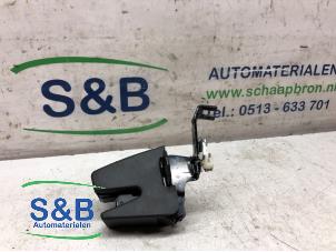 Used Tailgate lock stop Volkswagen Transporter T5 1.9 TDi Price € 15,00 Margin scheme offered by Schaap & Bron